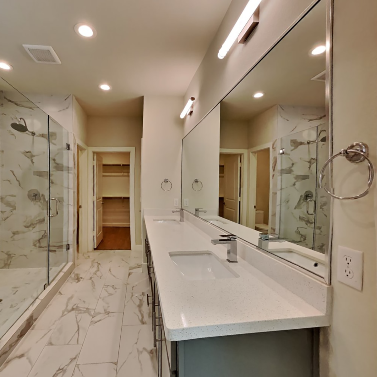 Fountain Park - Image Carousel - Bathroom2