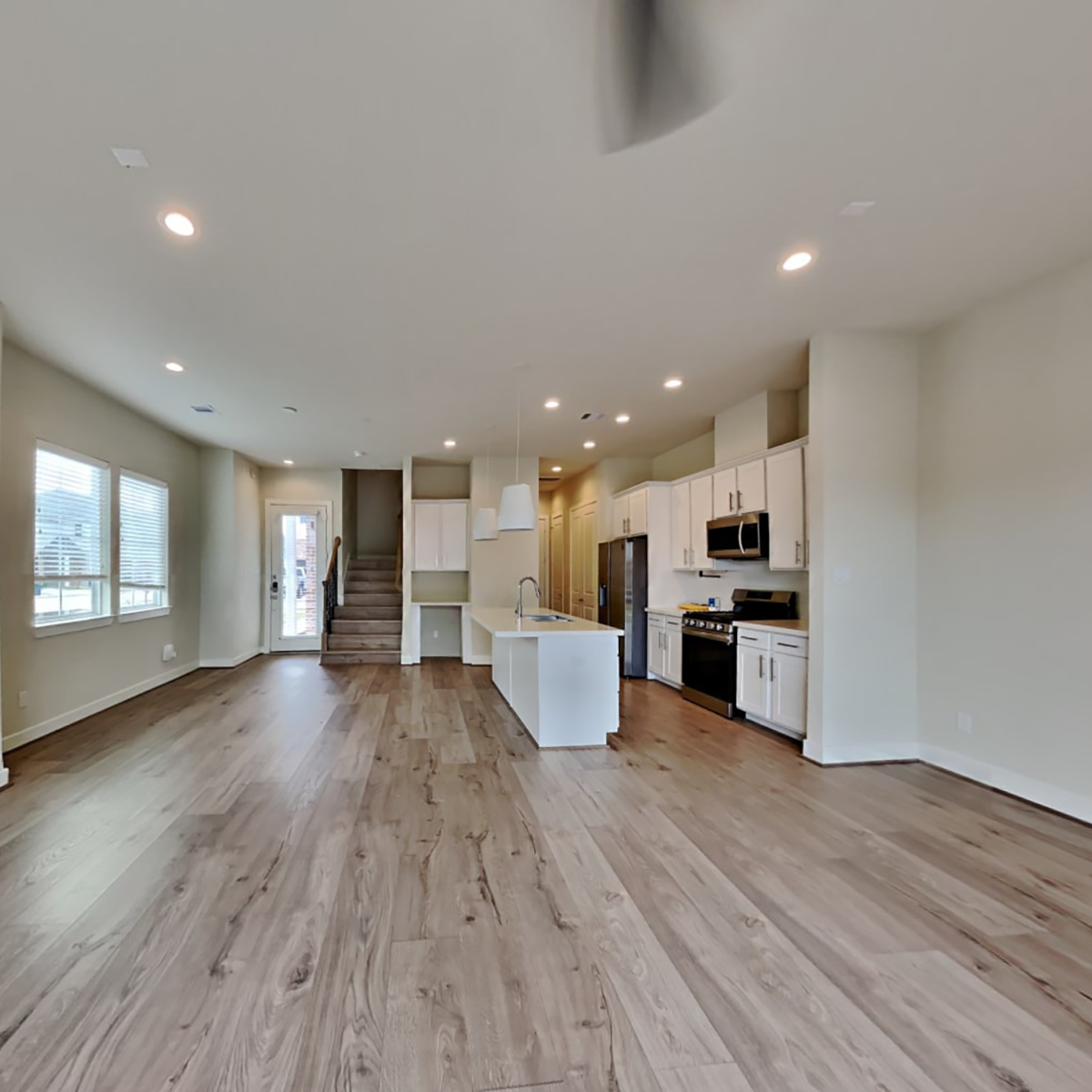 Fountain Park -Image Carousel - Living Room3