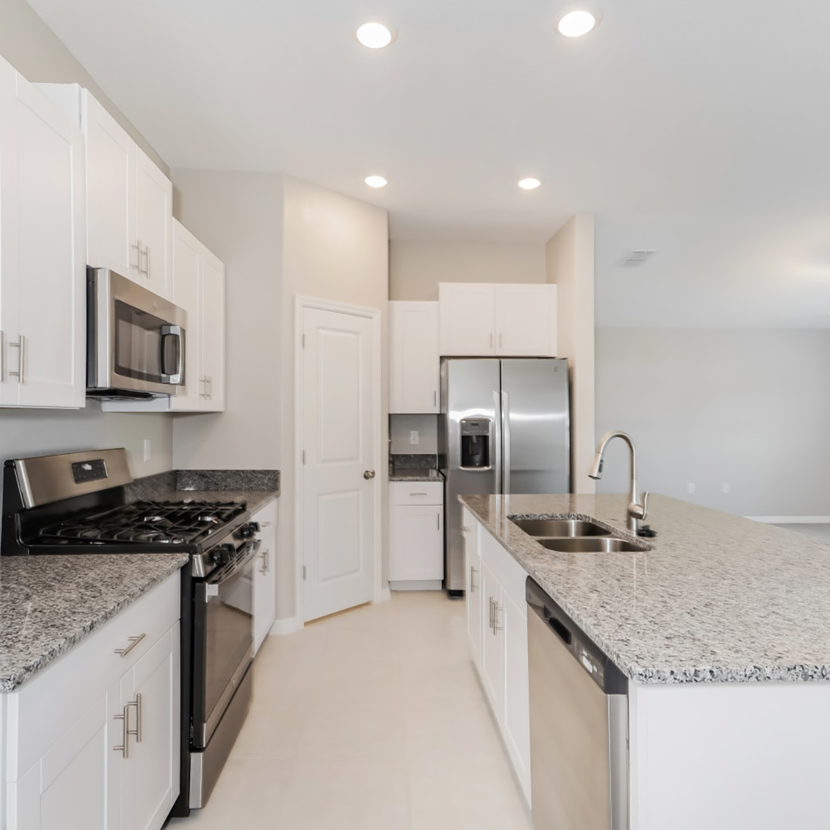 Pravela - Image Carousel - Kitchen2